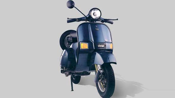 bajaj-chetak-front.jpg