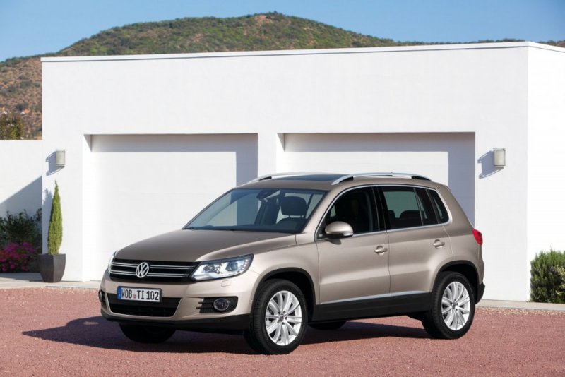 000-2012-volkswagen-tiguan.jpg