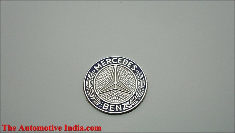 Mercedes Classic Logo.jpg