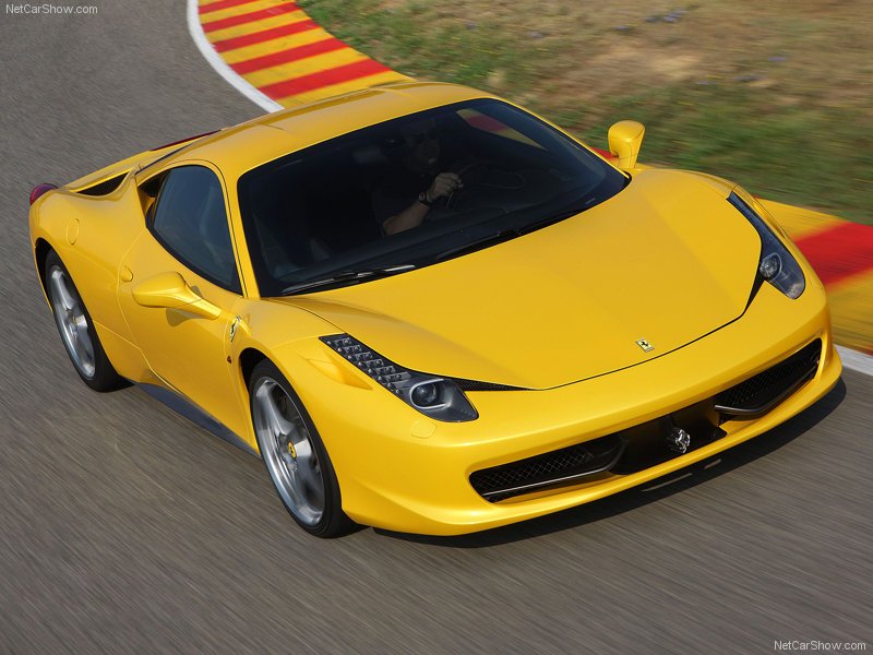 Ferrari-458_Italia_2011_800x600_wallpaper_09.jpg