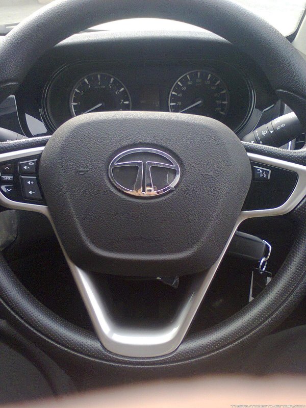 Tata-Bolt-Steering-Wheel.jpg