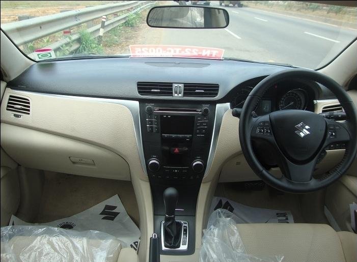 Maruti-Suzuki-Kizashi-Dashboard-Interior.JPG