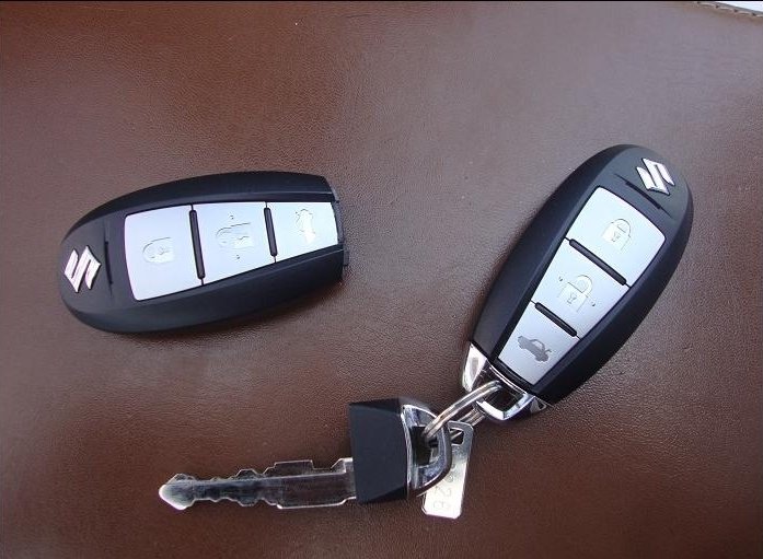 Maruti-Suzuki-Kizashi-Key.JPG