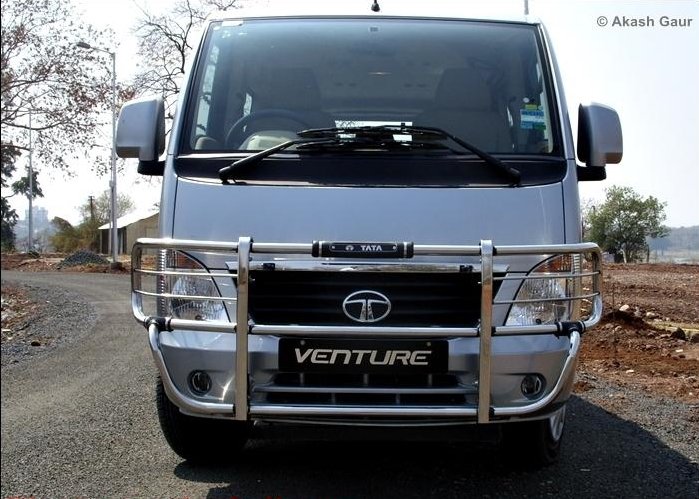 Tata-Venture-Front-View.JPG