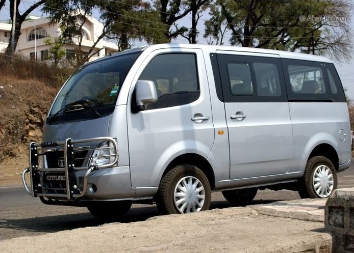 Tata-Venture-Side-View-2.JPG