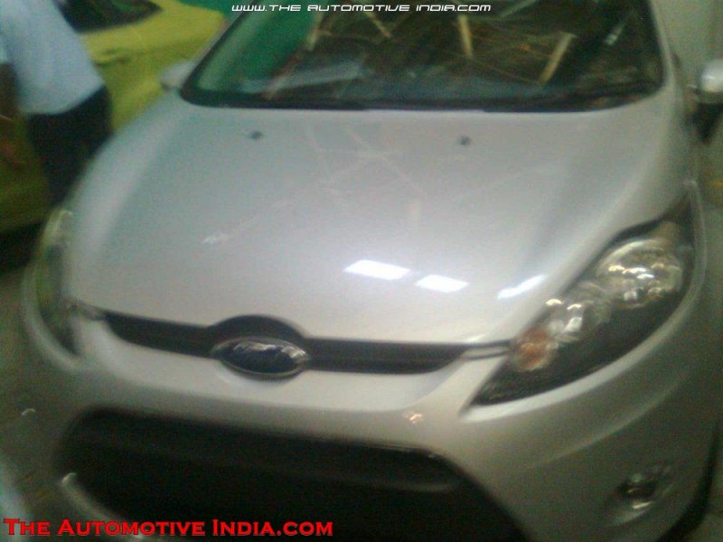 new ford fiesta spyshots 1.jpg