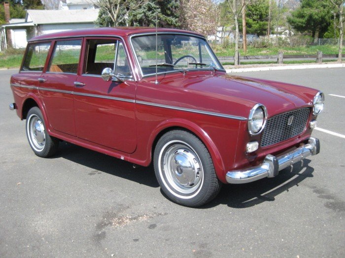 1966Fiat1100D_02_700.jpg