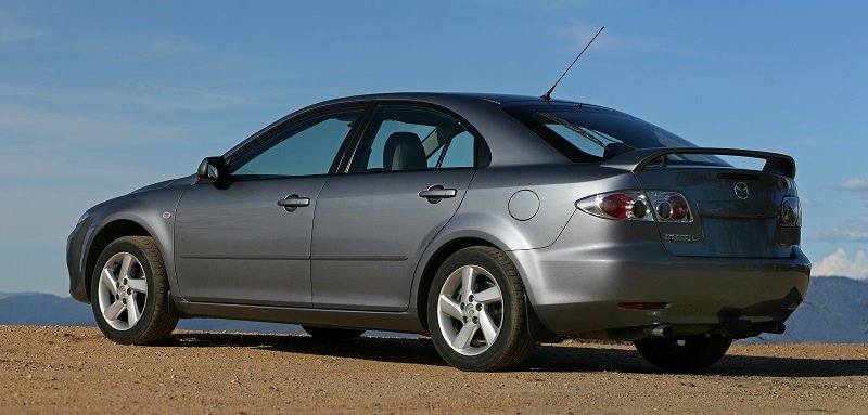 2003_Mazda6_GG_Classic_Hatch_Rear,_McMillans_Lookout,_Vic,_21.12.2008.jpg