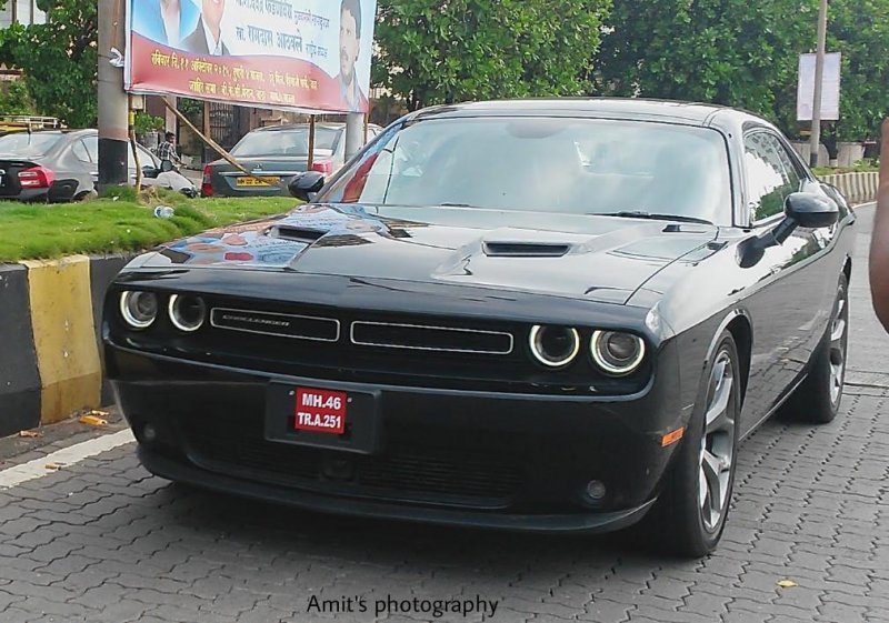 2015-Dodge-Challenger-in-India.jpg