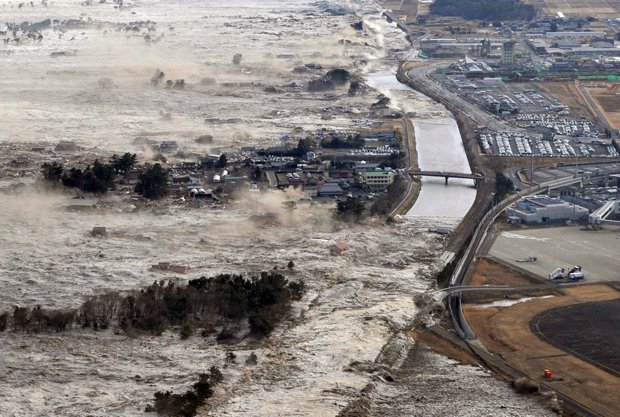 japanese-tsunami.jpg