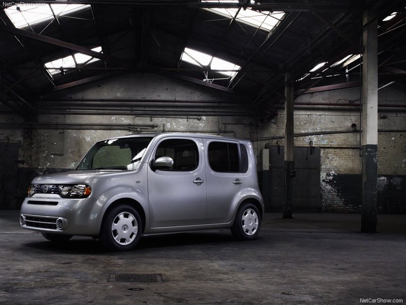 Nissan-Cube_2010_800x600_wallpaper_09.jpg