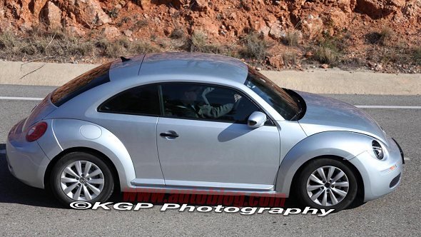 2011-volkswagen-beetle-photo.jpg