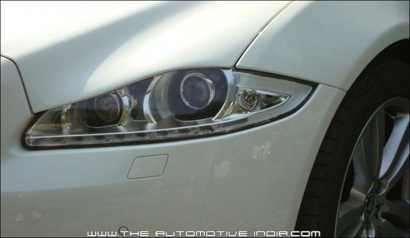 jaguar_xj_headlamps.JPG