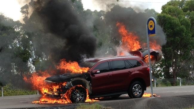 ford-endeavour-catches-fire-1.jpg