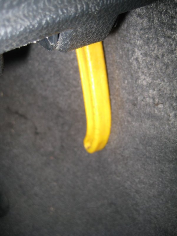 Z10j - Bonnet Release.JPG