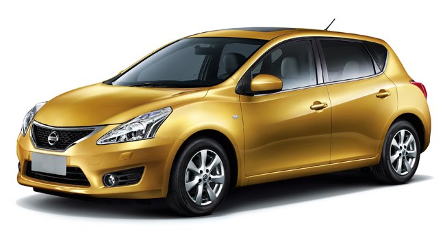 nissan-pular-hatch-w.jpg