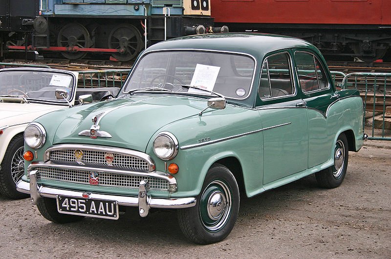 800px-Morris_Isis_Series_II.jpg