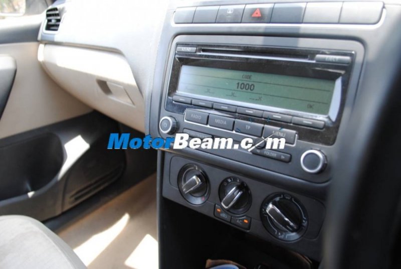 2012-Volkswagen-Polo-India-Audio_System.jpg