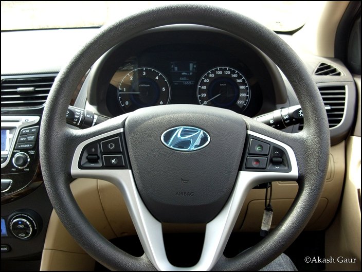 Steering wheel.JPG