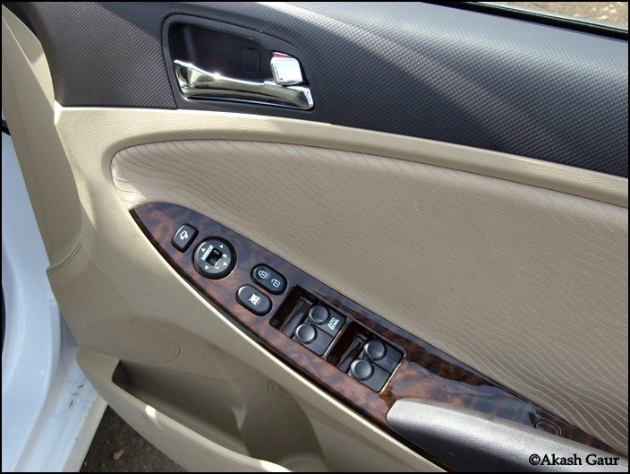 Driver door controls.JPG