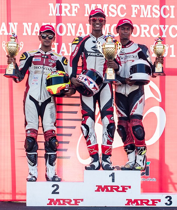 Rajiv Sethu (centre), winner of both races in the Pro Stock 165cc class, flanked by Hari Krishna.jpg