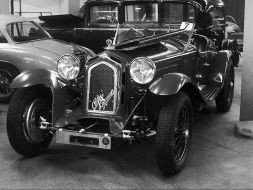 alfa_romeo_8c2300_2.jpg