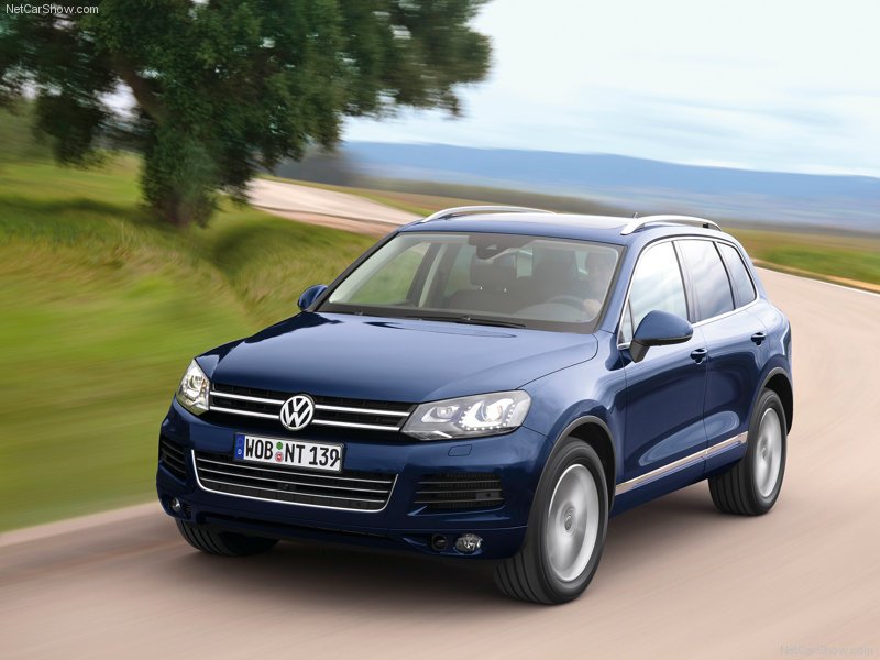 Volkswagen-Touareg_2011_800x600_wallpaper_03.jpg