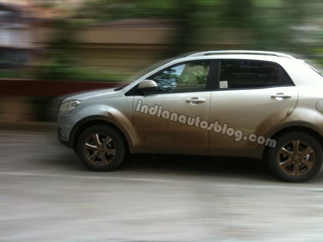 Ssangyong-Korando-C-India-spied-3.jpg