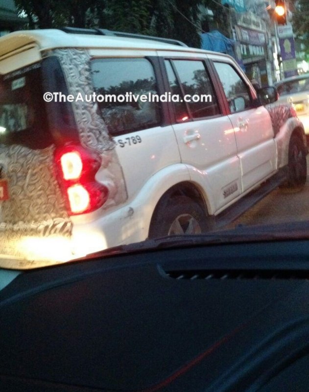 Mahindra-Scorpio-Facelift-2017-08.jpg