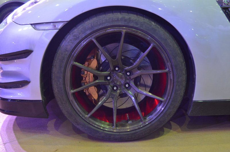 Nissan-GTR-004.JPG
