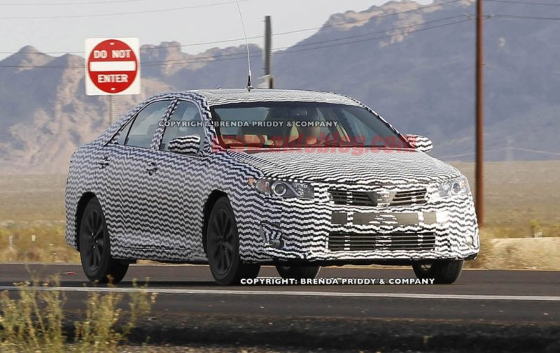 2012-Toyota-Camry-front-spied.jpg