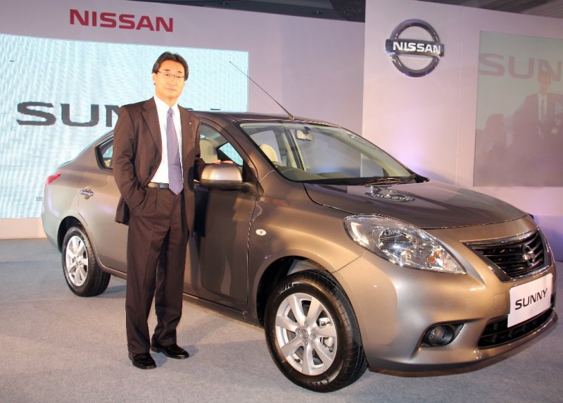 Nissan-Sunny_Unveiling-01.JPG