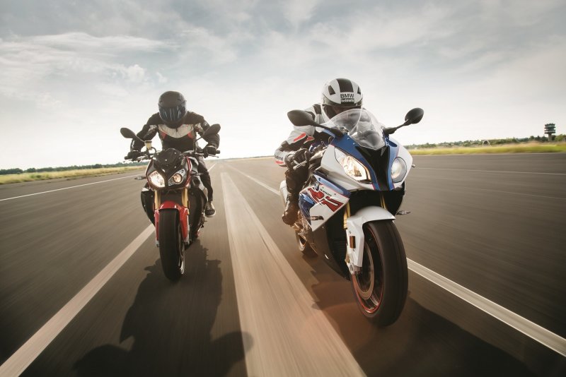 BMW S 1000 R and BMW S 1000 RR-min.jpg