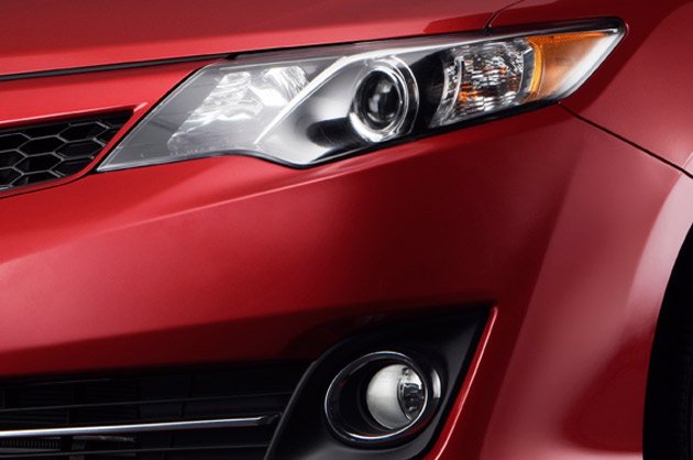 2012-Camry-second-teaser.jpg