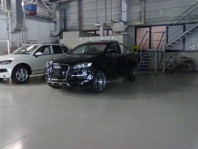 Audi Q7 Pickup truck.jpg