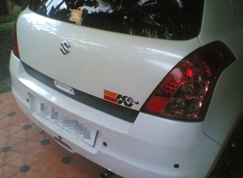 badgeless maruti swift.jpg