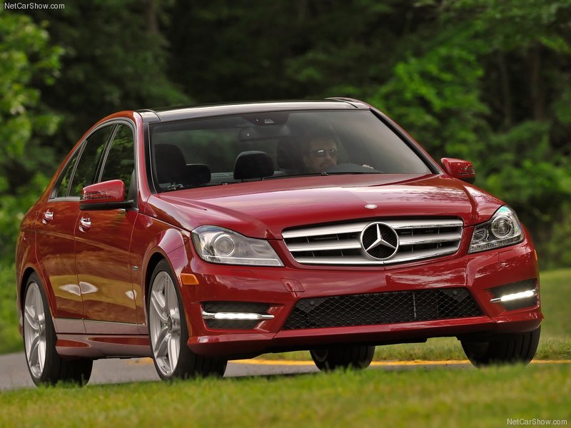 Mercedes-Benz-C-Class_2012_800x600_wallpaper_19.jpg