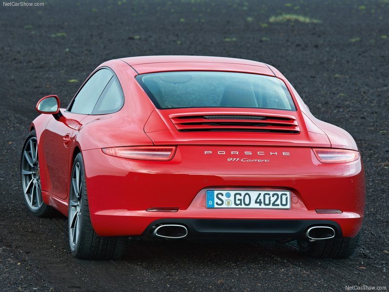 Porsche-911_Carrera_2013_800x600_wallpaper_04.jpg