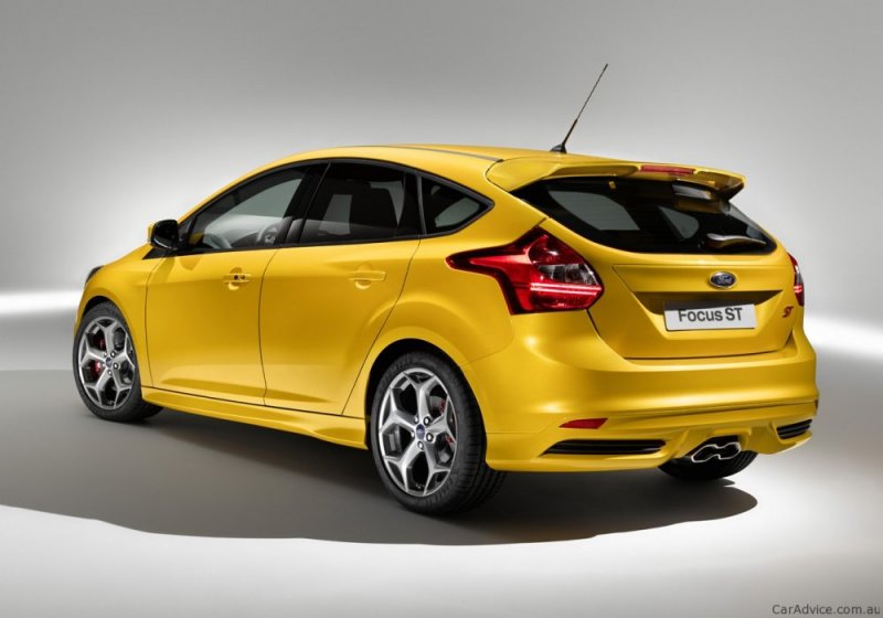 2012-ford-focus-st-2.jpg