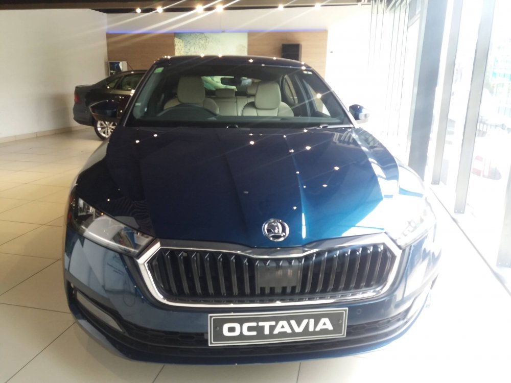 Skoda-Octavia-2021-1.jpg