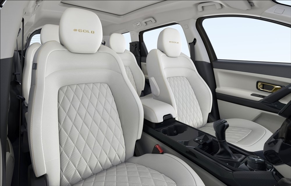 Gold-Headrest-Mascot-_-Genuine-Leather---Diamond-Quilted-Seats.jpg