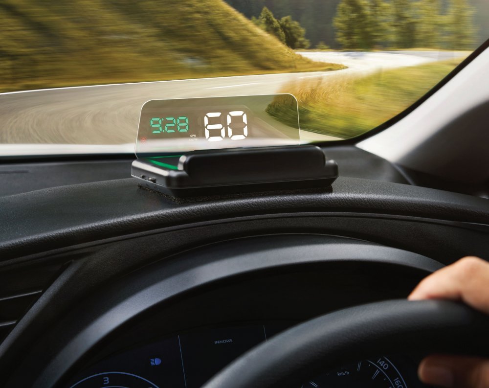 Innova LE_Head-up display.jpg