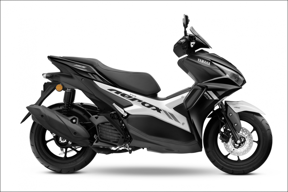 Yamaha-AeroX-Metallic-Black.png