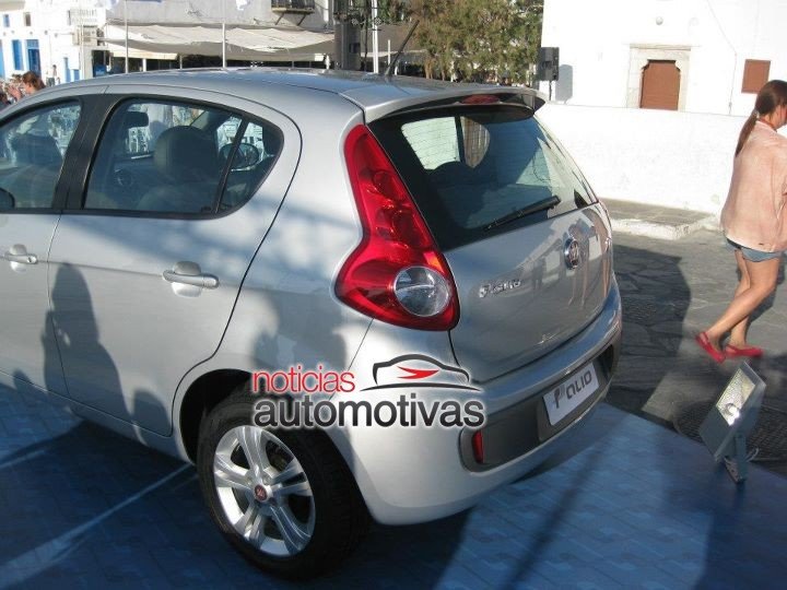 2012-Fiat-Palio-tail-lamp.jpg