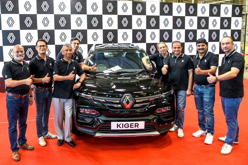 Renault-Kiger-Stealth-Black.jpg