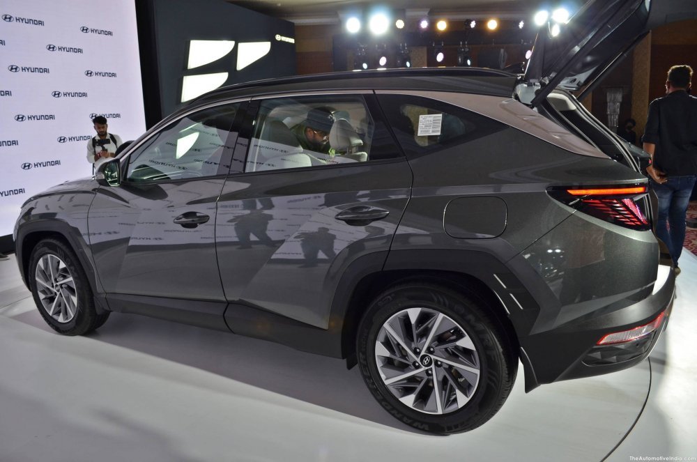 Hyundai-Tucson-023.JPG