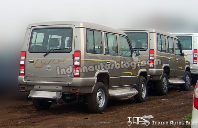 Tata-Sumo-Gold-rear.jpg