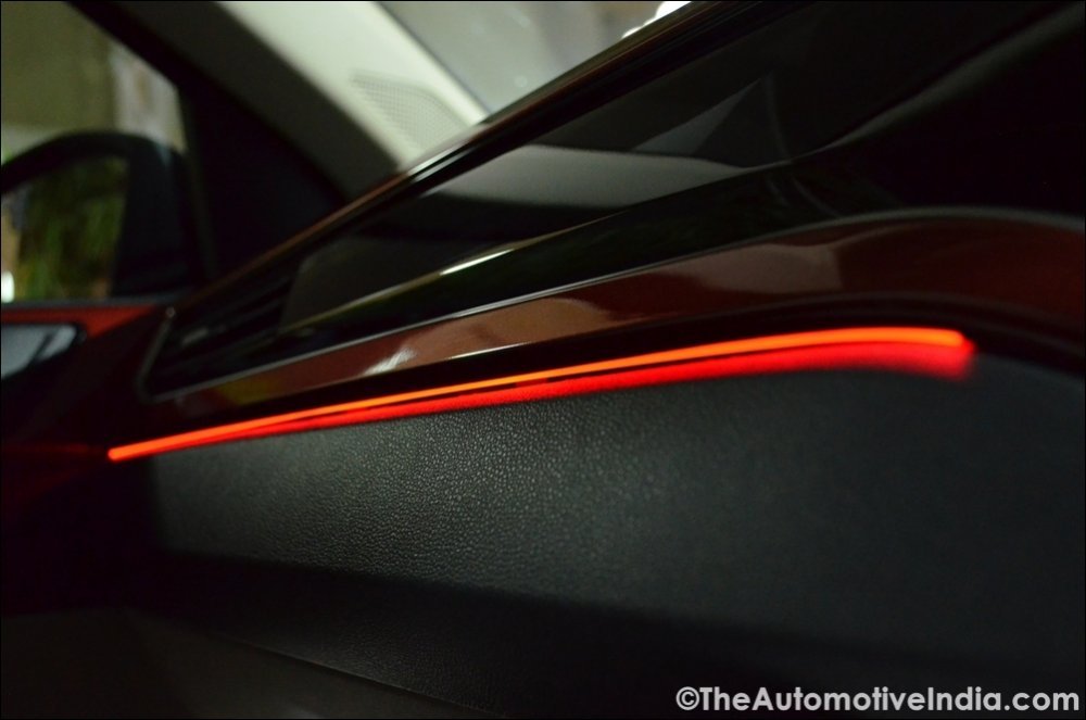 Volkswagen-Virtus-Ambience-Light.JPG