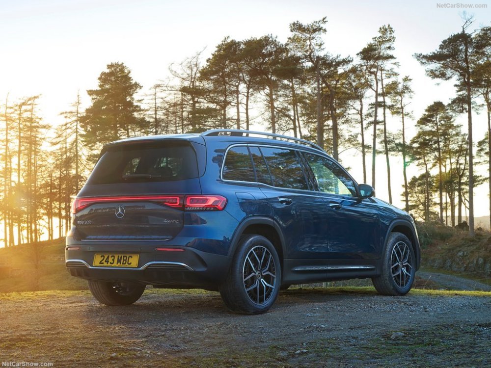 Mercedes-Benz-EQB-Rear.jpg