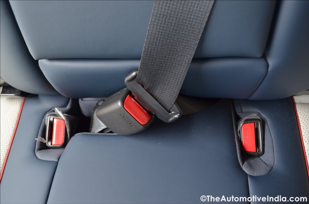 BYD-Atto-3-Rear-3-Point-Seatbelt.JPG